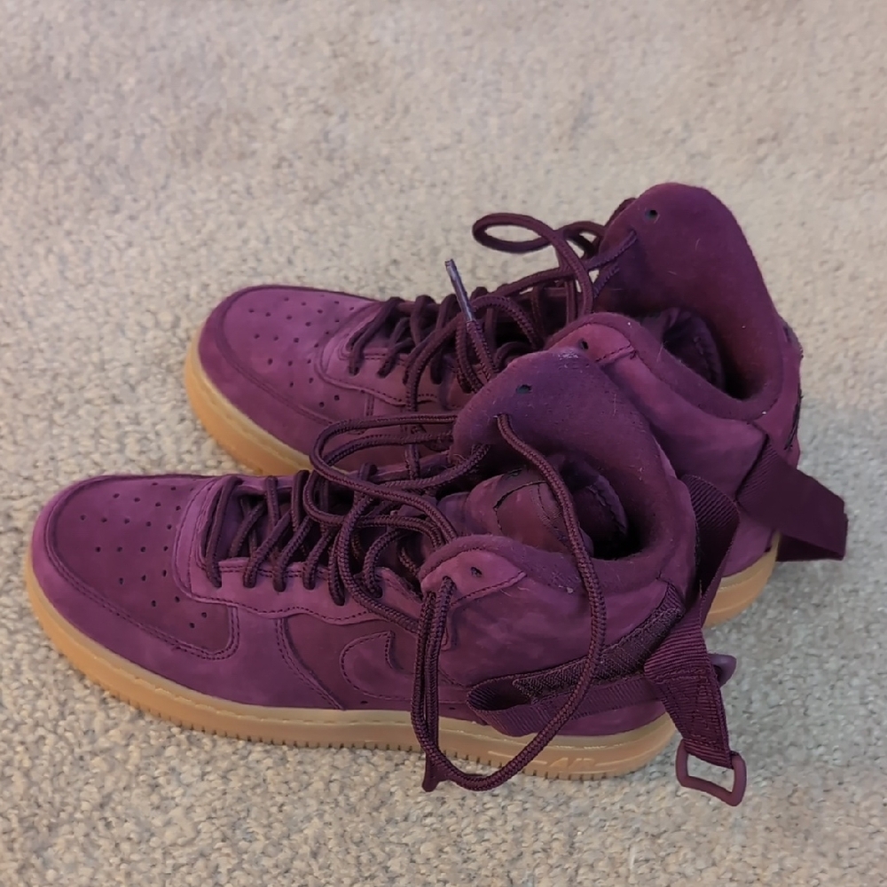 Nike Burgundy Air Force 1 High-Top Sneakers BK 4.5 W6